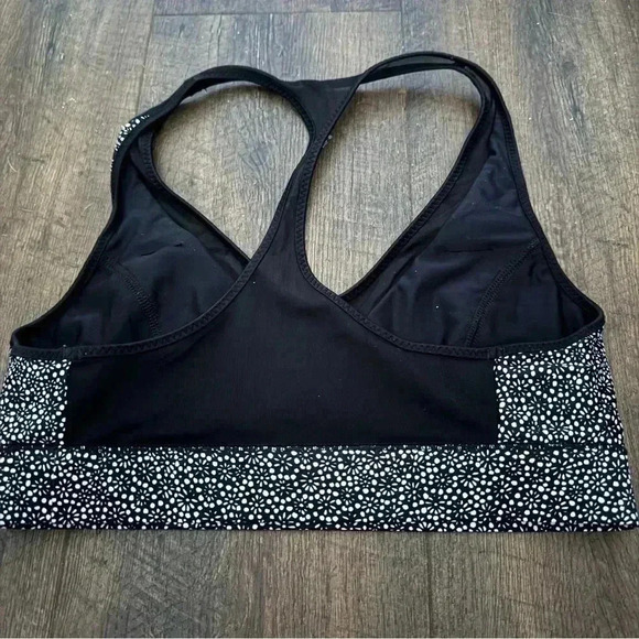 LULULEMON Black & White Floral Print Sports Bra 4 - Picture 3 of 4